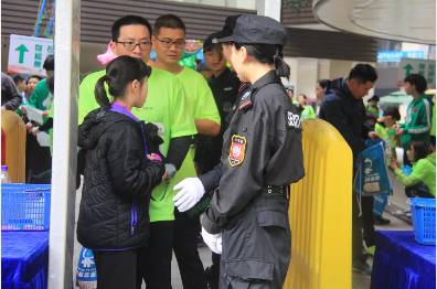 長沙紅光保安服務(wù)有限公司,長沙安保服務(wù),長沙安全服務(wù),長沙非武裝押運,勞務(wù)派遣服務(wù) 長沙紅光保安服務(wù)有限公司,長沙安保服務(wù),長沙安全服務(wù),長沙非武裝押運,勞務(wù)派遣服務(wù)