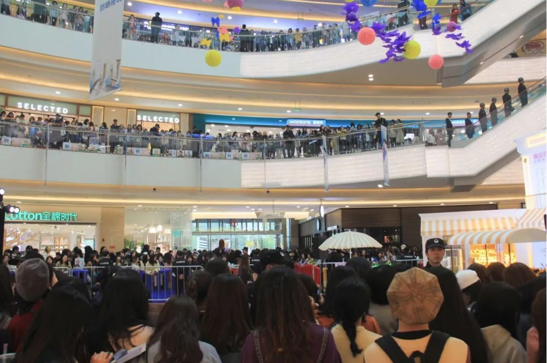 長沙紅光保安服務有限公司,長沙安保服務,長沙安全服務,長沙非武裝押運,勞務派遣服務 長沙紅光保安服務有限公司,長沙安保服務,長沙安全服務,長沙非武裝押運,勞務派遣服務