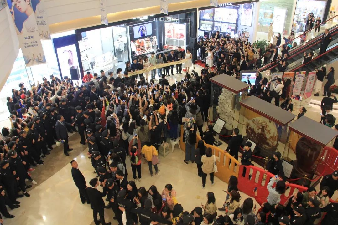 長沙紅光保安服務有限公司,長沙安保服務,長沙安全服務,長沙非武裝押運,勞務派遣服務 長沙紅光保安服務有限公司,長沙安保服務,長沙安全服務,長沙非武裝押運,勞務派遣服務