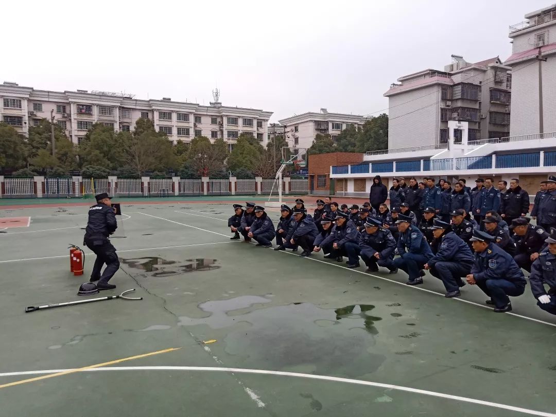 長沙紅光保安服務(wù)有限公司,長沙安保服務(wù),長沙安全服務(wù),長沙非武裝押運,勞務(wù)派遣服務(wù) 長沙紅光保安服務(wù)有限公司,長沙安保服務(wù),長沙安全服務(wù),長沙非武裝押運,勞務(wù)派遣服務(wù)