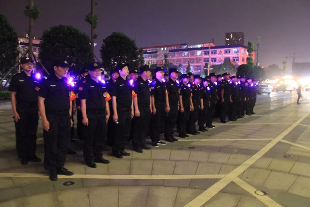 長沙紅光保安服務(wù)有限公司,長沙安保服務(wù),長沙安全服務(wù),長沙非武裝押運,勞務(wù)派遣服務(wù) 長沙紅光保安服務(wù)有限公司,長沙安保服務(wù),長沙安全服務(wù),長沙非武裝押運,勞務(wù)派遣服務(wù)