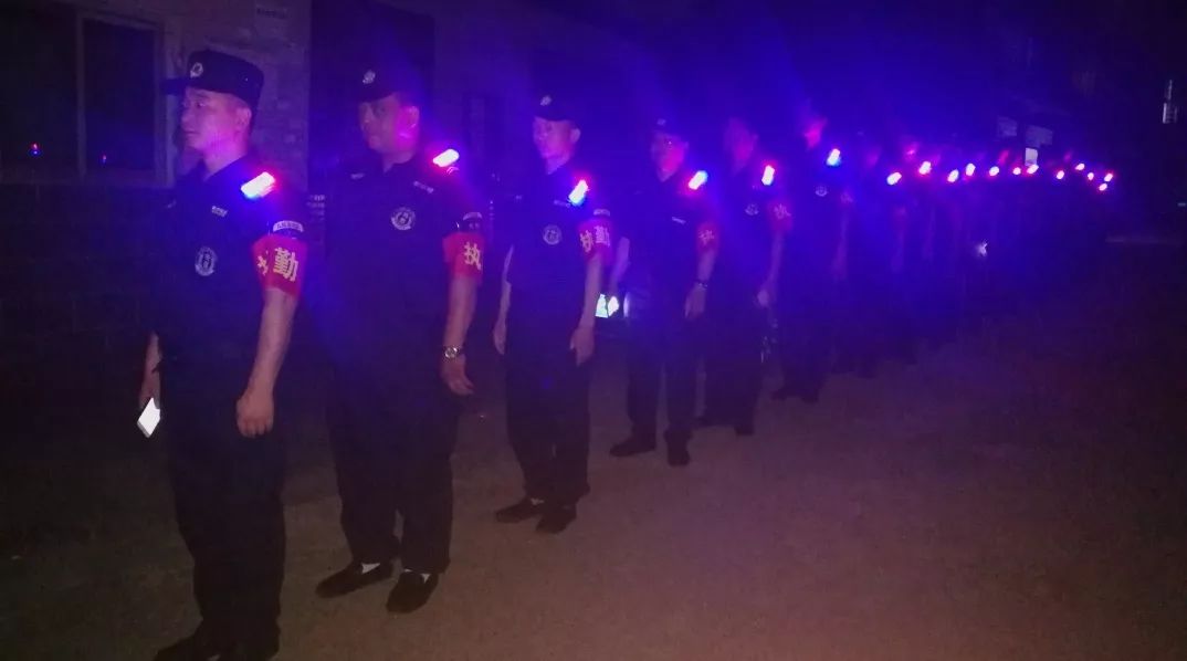 長沙紅光保安服務(wù)有限公司,長沙安保服務(wù),長沙安全服務(wù),長沙非武裝押運,勞務(wù)派遣服務(wù) 長沙紅光保安服務(wù)有限公司,長沙安保服務(wù),長沙安全服務(wù),長沙非武裝押運,勞務(wù)派遣服務(wù)