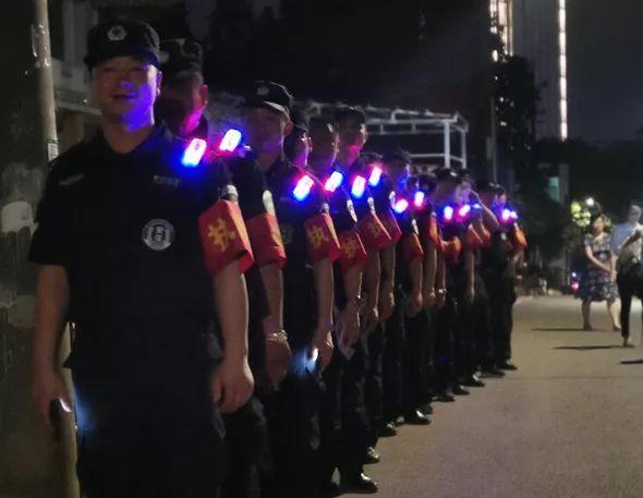 長沙紅光保安服務(wù)有限公司,長沙安保服務(wù),長沙安全服務(wù),長沙非武裝押運,勞務(wù)派遣服務(wù) 長沙紅光保安服務(wù)有限公司,長沙安保服務(wù),長沙安全服務(wù),長沙非武裝押運,勞務(wù)派遣服務(wù)