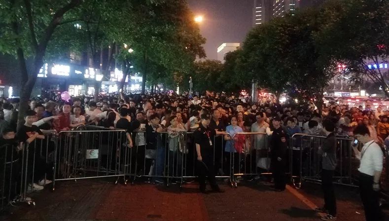 長沙紅光保安服務(wù)有限公司,長沙安保服務(wù),長沙安全服務(wù),長沙非武裝押運,勞務(wù)派遣服務(wù) 長沙紅光保安服務(wù)有限公司,長沙安保服務(wù),長沙安全服務(wù),長沙非武裝押運,勞務(wù)派遣服務(wù)