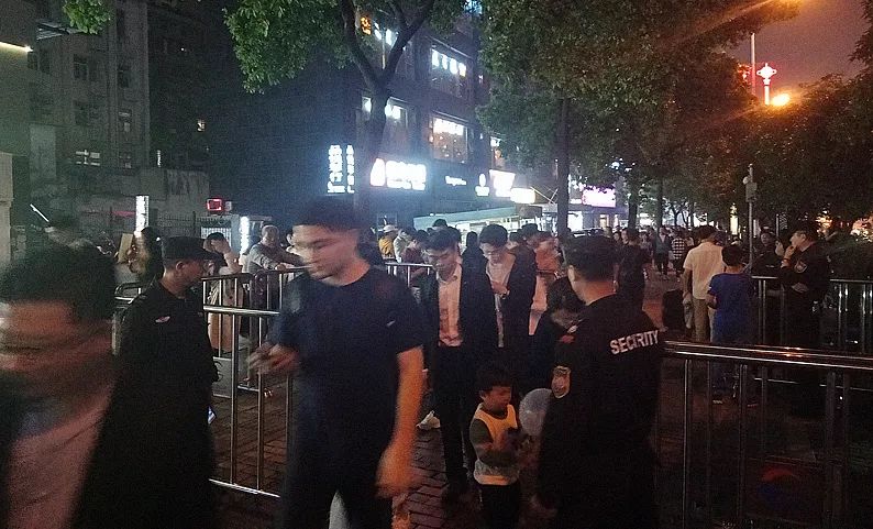 長沙紅光保安服務(wù)有限公司,長沙安保服務(wù),長沙安全服務(wù),長沙非武裝押運,勞務(wù)派遣服務(wù) 長沙紅光保安服務(wù)有限公司,長沙安保服務(wù),長沙安全服務(wù),長沙非武裝押運,勞務(wù)派遣服務(wù)