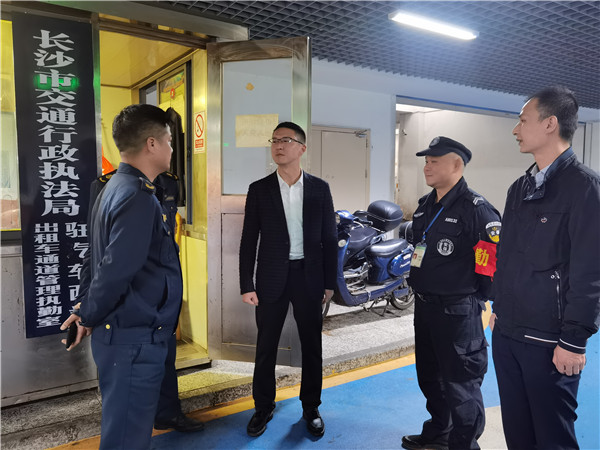 長沙紅光保安服務(wù)有限公司,長沙安保服務(wù),長沙安全服務(wù),長沙非武裝押運,勞務(wù)派遣服務(wù) 長沙紅光保安服務(wù)有限公司,長沙安保服務(wù),長沙安全服務(wù),長沙非武裝押運,勞務(wù)派遣服務(wù)