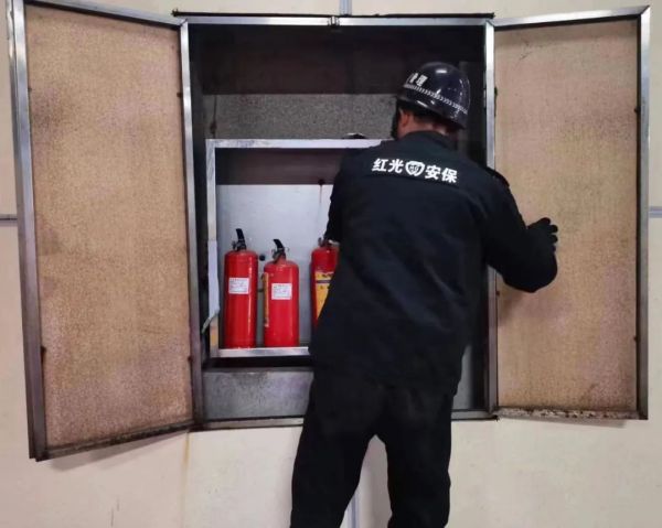 長(zhǎng)沙紅光保安服務(wù)有限公司,長(zhǎng)沙安保服務(wù),長(zhǎng)沙安全服務(wù),長(zhǎng)沙非武裝押運(yùn),勞務(wù)派遣服務(wù) 長(zhǎng)沙紅光保安服務(wù)有限公司,長(zhǎng)沙安保服務(wù),長(zhǎng)沙安全服務(wù),長(zhǎng)沙非武裝押運(yùn),勞務(wù)派遣服務(wù)