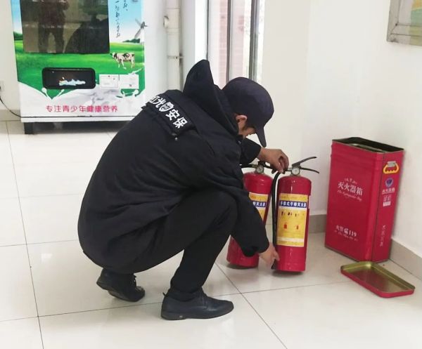 長(zhǎng)沙紅光保安服務(wù)有限公司,長(zhǎng)沙安保服務(wù),長(zhǎng)沙安全服務(wù),長(zhǎng)沙非武裝押運(yùn),勞務(wù)派遣服務(wù) 長(zhǎng)沙紅光保安服務(wù)有限公司,長(zhǎng)沙安保服務(wù),長(zhǎng)沙安全服務(wù),長(zhǎng)沙非武裝押運(yùn),勞務(wù)派遣服務(wù)