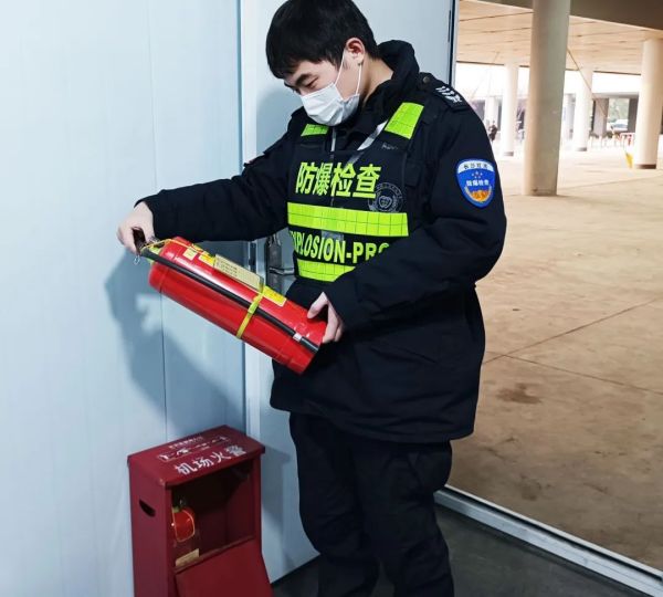 長(zhǎng)沙紅光保安服務(wù)有限公司,長(zhǎng)沙安保服務(wù),長(zhǎng)沙安全服務(wù),長(zhǎng)沙非武裝押運(yùn),勞務(wù)派遣服務(wù) 長(zhǎng)沙紅光保安服務(wù)有限公司,長(zhǎng)沙安保服務(wù),長(zhǎng)沙安全服務(wù),長(zhǎng)沙非武裝押運(yùn),勞務(wù)派遣服務(wù)