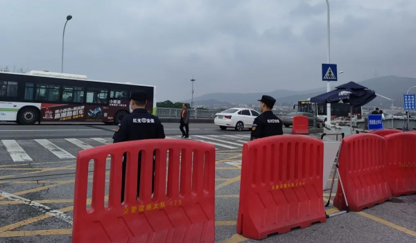 長沙紅光保安服務(wù)有限公司,長沙安保服務(wù),長沙安全服務(wù),長沙非武裝押運,勞務(wù)派遣服務(wù) 長沙紅光保安服務(wù)有限公司,長沙安保服務(wù),長沙安全服務(wù),長沙非武裝押運,勞務(wù)派遣服務(wù)