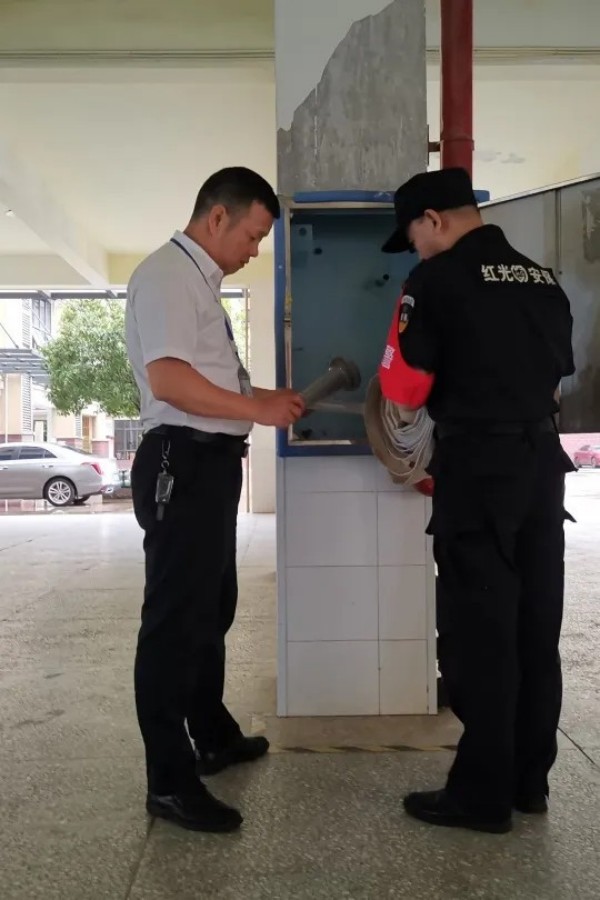 長沙紅光保安服務有限公司,長沙安保服務,長沙安全服務,長沙非武裝押運,勞務派遣服務 長沙紅光保安服務有限公司,長沙安保服務,長沙安全服務,長沙非武裝押運,勞務派遣服務