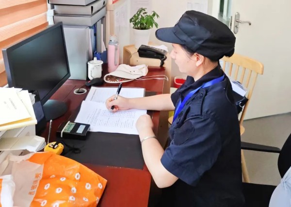 長沙紅光保安服務(wù)有限公司,長沙安保服務(wù),長沙安全服務(wù),長沙非武裝押運,勞務(wù)派遣服務(wù) 長沙紅光保安服務(wù)有限公司,長沙安保服務(wù),長沙安全服務(wù),長沙非武裝押運,勞務(wù)派遣服務(wù)