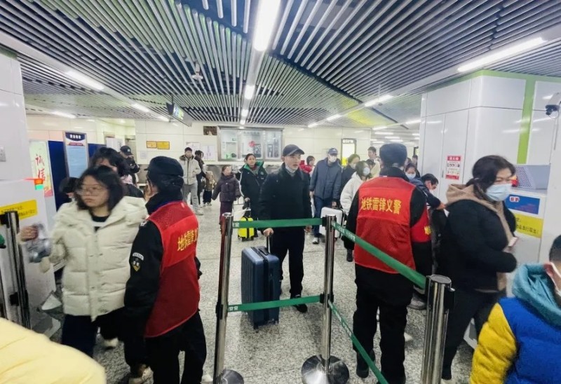 長沙紅光保安服務(wù)有限公司,長沙安保服務(wù),長沙安全服務(wù),長沙非武裝押運,勞務(wù)派遣服務(wù) 長沙紅光保安服務(wù)有限公司,長沙安保服務(wù),長沙安全服務(wù),長沙非武裝押運,勞務(wù)派遣服務(wù)