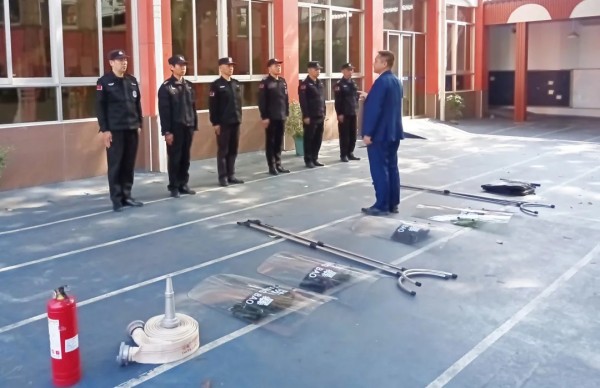 長沙紅光保安服務(wù)有限公司,長沙安保服務(wù),長沙安全服務(wù),長沙非武裝押運(yùn),勞務(wù)派遣服務(wù) 長沙紅光保安服務(wù)有限公司,長沙安保服務(wù),長沙安全服務(wù),長沙非武裝押運(yùn),勞務(wù)派遣服務(wù)