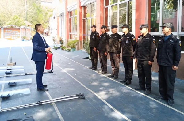 長沙紅光保安服務(wù)有限公司,長沙安保服務(wù),長沙安全服務(wù),長沙非武裝押運(yùn),勞務(wù)派遣服務(wù) 長沙紅光保安服務(wù)有限公司,長沙安保服務(wù),長沙安全服務(wù),長沙非武裝押運(yùn),勞務(wù)派遣服務(wù)