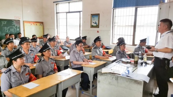 長沙紅光保安服務(wù)有限公司,長沙安保服務(wù),長沙安全服務(wù),長沙非武裝押運,勞務(wù)派遣服務(wù) 長沙紅光保安服務(wù)有限公司,長沙安保服務(wù),長沙安全服務(wù),長沙非武裝押運,勞務(wù)派遣服務(wù)