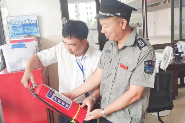 長沙紅光保安服務(wù)有限公司,長沙安保服務(wù),長沙安全服務(wù),長沙非武裝押運,勞務(wù)派遣服務(wù) 長沙紅光保安服務(wù)有限公司,長沙安保服務(wù),長沙安全服務(wù),長沙非武裝押運,勞務(wù)派遣服務(wù)