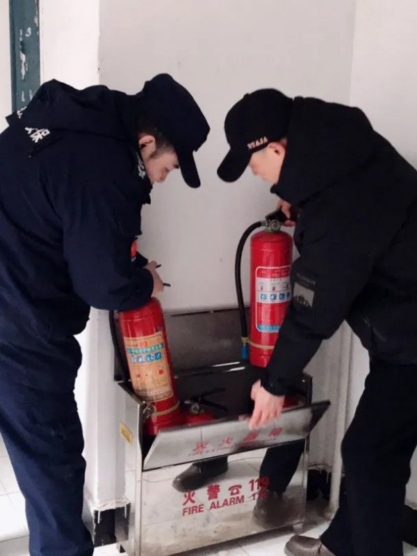 長(zhǎng)沙紅光保安服務(wù)有限公司,長(zhǎng)沙安保服務(wù),長(zhǎng)沙安全服務(wù),長(zhǎng)沙非武裝押運(yùn),勞務(wù)派遣服務(wù) 長(zhǎng)沙紅光保安服務(wù)有限公司,長(zhǎng)沙安保服務(wù),長(zhǎng)沙安全服務(wù),長(zhǎng)沙非武裝押運(yùn),勞務(wù)派遣服務(wù)